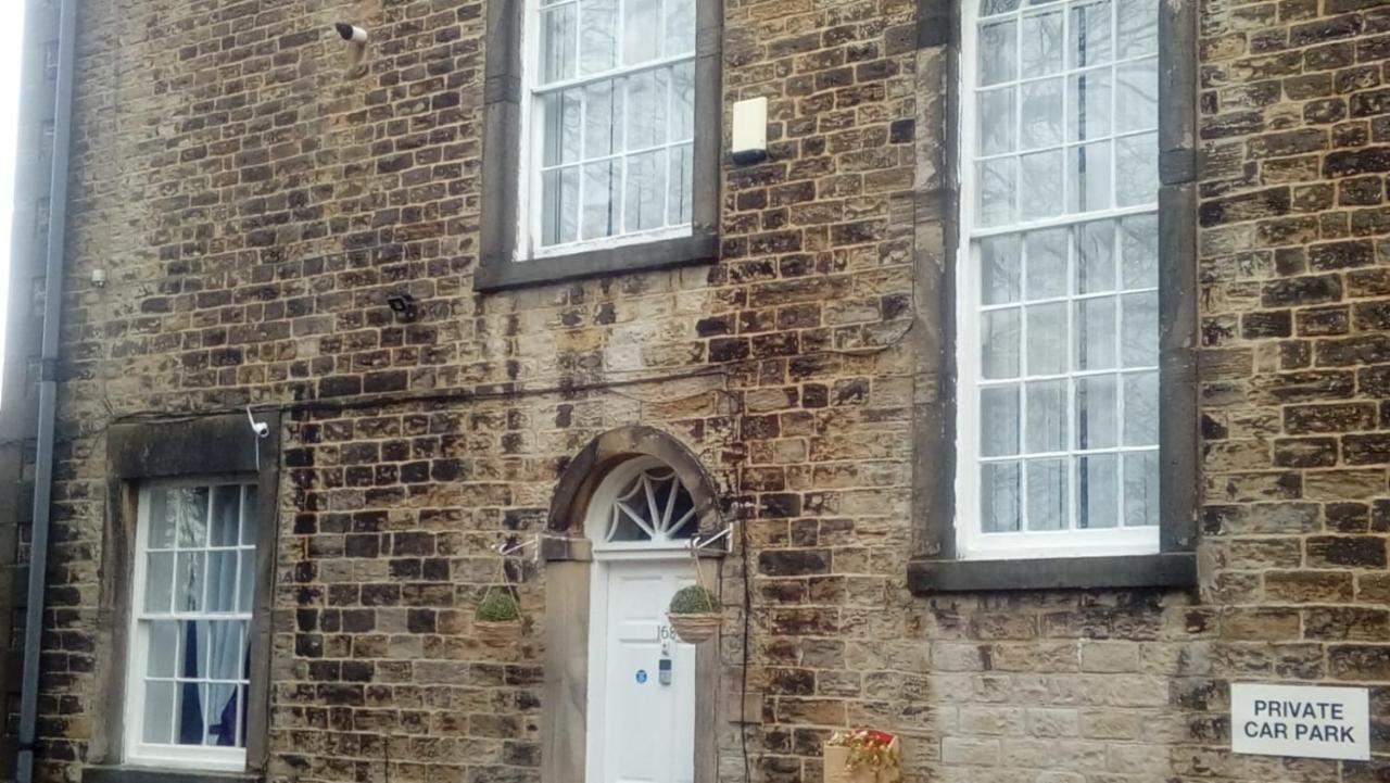 Carer 4 You Residential Home Upholland Eksteriør billede