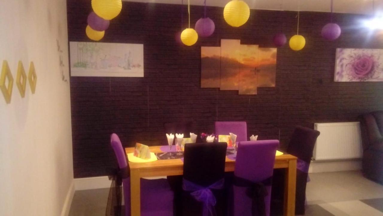 Carer 4 You Residential Home Upholland Eksteriør billede